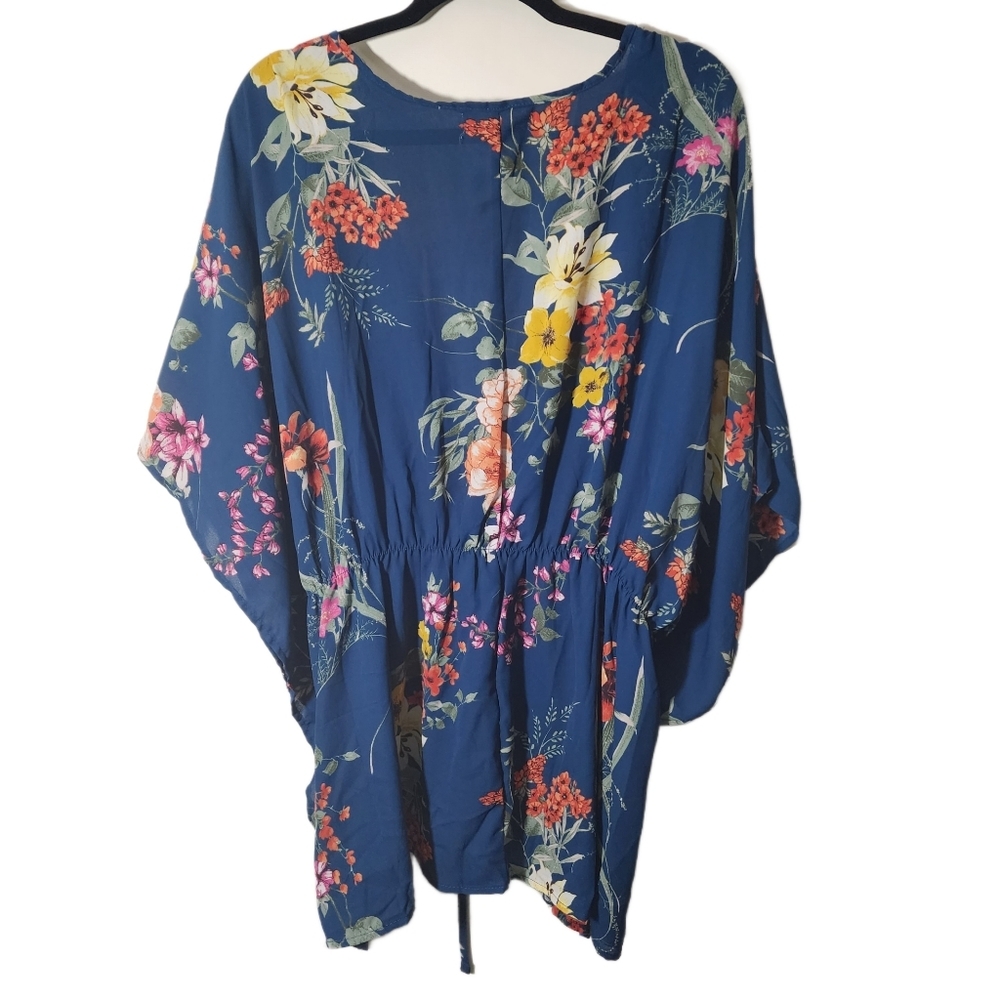 LIFE bathing suit coverall. Size 2X ladies floral open shawl. - Picture 2 of 6
